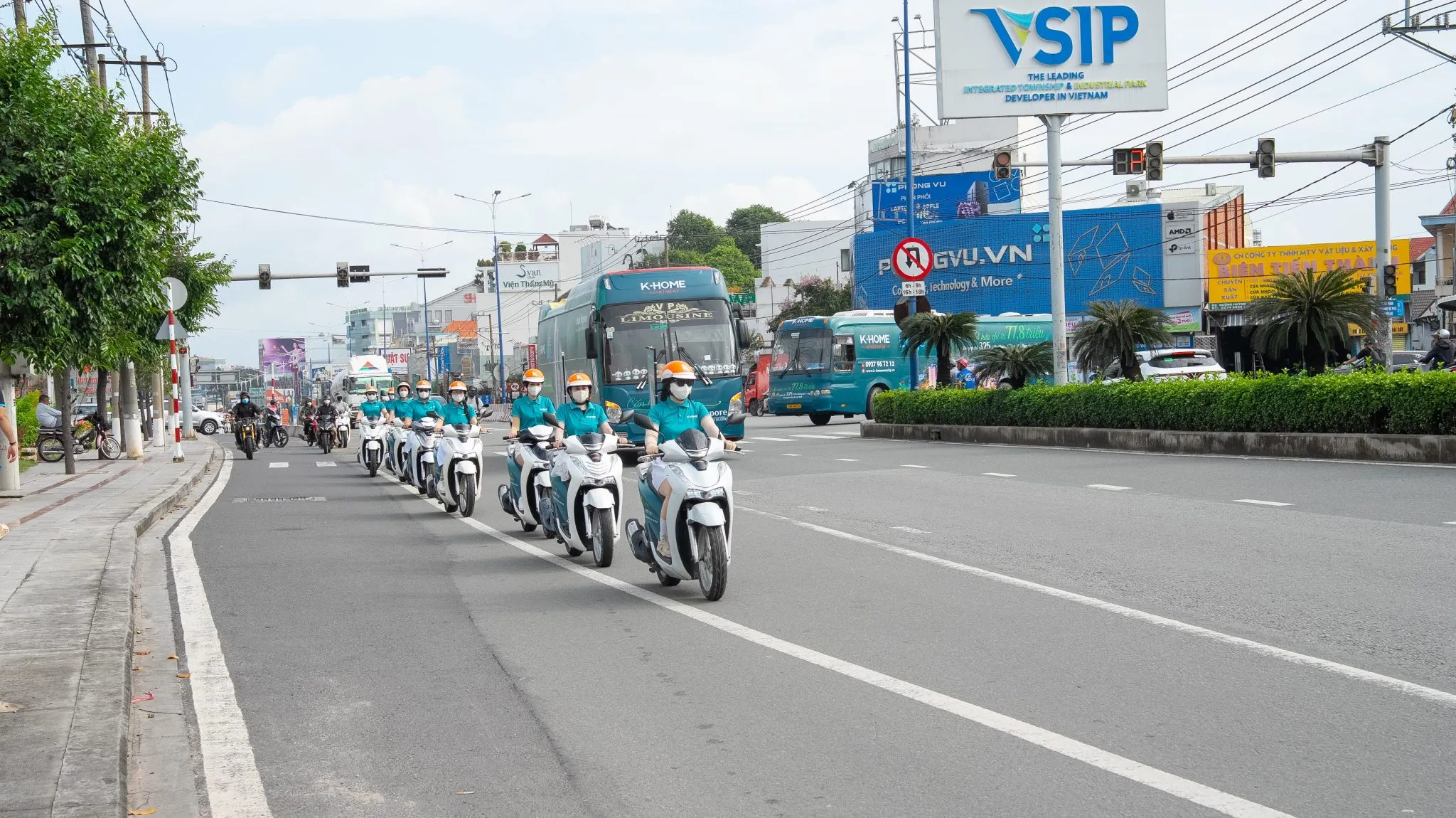 Đoàn roadshow của K-Home Apartment đã tạo nên một làn sóng xanh đầy ấn tượng